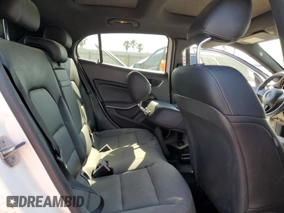 2019 Mercedes-Benz GLA 250 z VIN WDCTG4EB5KJ550733, wystawiony jako Copart lot #52731025 z przebiegiem 34 058 mil mil oraz Szkoda całkowita • Salvage title. Historia ofert i sprzedaży dostępna na DreamBid. Obrazek 10.