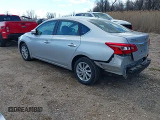 2018 Nissan Sentra SV z VIN 3N1AB7AP5JL623897, wystawiony jako IAAI lot #41867248 z przebiegiem 80 936 mil mil oraz . Historia ofert i sprzedaży dostępna na DreamBid. Obrazek 3.