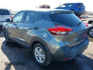 2020 Nissan Kicks S with VIN 3N1CP5BV5LL550531, listed as a IAAI auction lot 41388875 with 23,865 mi miles. Bid and sale history available at carsss.com. Image 3.