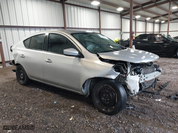 2019 Nissan Versa Sedan SV with VIN 3N1CN7AP3KL880199, listed as a IAAI auction lot 41571655 with 84,561 mi miles. Bid and sale history available at carsss.com. Image 1.