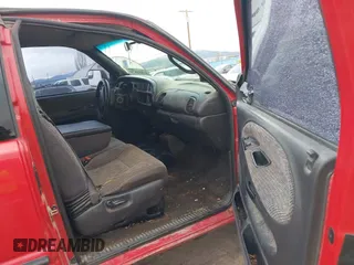 2001 Dodge Ram 2500 with VIN 1B7KF23631J193985, listed as a IAAI auction lot 41851679 with 322,105 mi miles. Bid and sale history available at carsss.com. Image 5.
