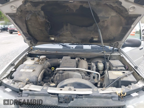 2006 Chevrolet TrailBlazer LS with VIN 1GNDT13S562193116, listed as a IAAI auction lot 42072182 with 200,251 mi miles and . Bid and sale history available at DreamBid. Image 10.