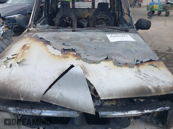 1994 Ford Ranger Splash z VIN 1FTCR14U5RPC39232, wystawiony jako IAAI lot #42090413 z przebiegiem Nie podano mil oraz . Historia ofert i sprzedaży dostępna na DreamBid. Obrazek 10.