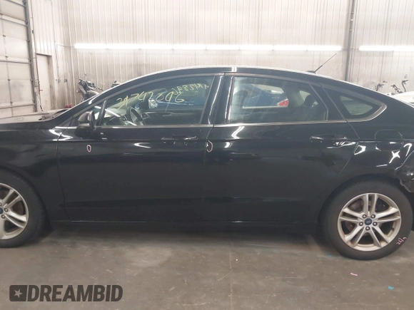 2018 Ford Fusion SE with VIN 3FA6P0H7XJR257603, listed as a IAAI auction lot 39742896 with 126,949 mi miles. Bid and sale history available at carsss.com. Image 15.
