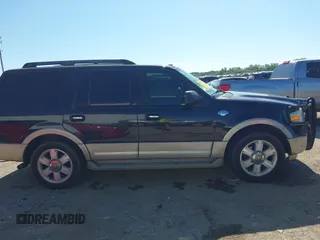 2010 Ford Expedition Eddie Bauer с VIN 1FMJU1H59AEB53135, выставлен на аукционе IAAI как лот 42230655 с пробегом 176 873 миль миль и . История ставок и продаж доступна на DreamBid. Изображение 13.