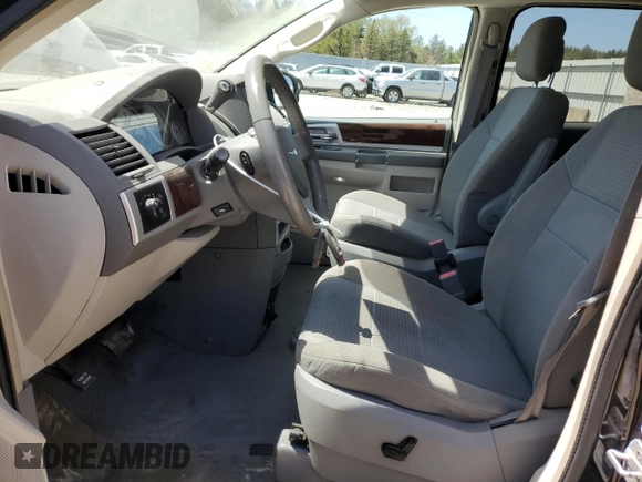 2010 Chrysler Town & Country Touring with VIN 2A4RR5D16AR430825, listed as a Copart auction lot 55941485 with 95,326 mi miles and Non Repairable. Bid and sale history available at DreamBid. Image 7.