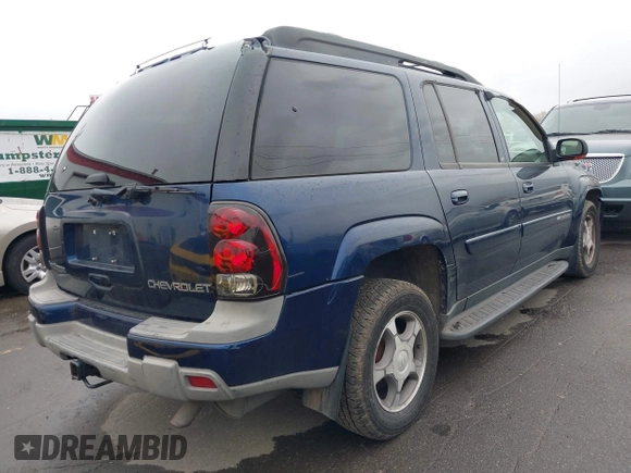 2004 Chevrolet TrailBlazer EXT LT with VIN 1GNET16S746146160, listed as a IAAI auction lot 41715445 with 190,372 mi miles. Bid and sale history available at carsss.com. Image 4.