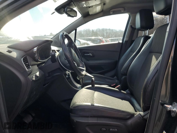 2018 Chevrolet Trax LT with VIN KL7CJPSB3JB710840, listed as a Copart auction lot 46485145 with 61,459 mi miles and Salvage Title. Bid and sale history available at carsss.com. Image 7.