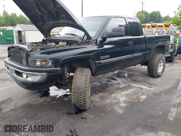 2001 Dodge 2500 z VIN 1B7KF23691J579147, wystawiony jako IAAI lot #42226850 z przebiegiem 198 825 mil mil oraz . Historia ofert i sprzedaży dostępna na DreamBid. Obrazek 2.