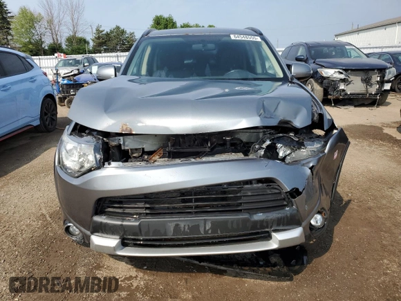 2015 Mitsubishi Outlander SE with VIN JA4JZ3AX8FZ600545, listed as a Copart auction lot 64548555 with 200,866 mi miles and Salvage title. Bid and sale history available at DreamBid. Image 5.