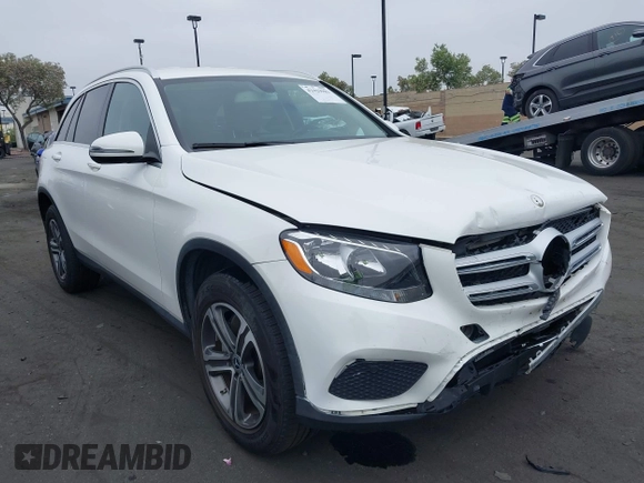2019 Mercedes-Benz GLC 300 z VIN WDC0G4JB8KV182470, wystawiony jako IAAI lot #42429983 z przebiegiem 84 285 mil mil oraz . Historia ofert i sprzedaży dostępna na DreamBid. Obrazek 1.