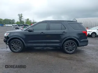 2019 Ford Explorer XLT с VIN 1FM5K8D86KGA81851, выставлен на аукционе IAAI как лот 42300021 с пробегом 54 486 миль миль и . История ставок и продаж доступна на DreamBid. Изображение 14.