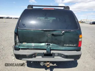 2004 Chevrolet Suburban LT with VIN 3GNFK16T24G168520, listed as a Copart auction lot 64969795 with 215,145 mi miles and Salvage title. Bid and sale history available at DreamBid. Image 6.