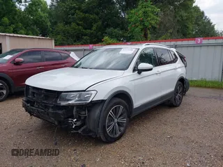 2019 Volkswagen Tiguan SE with VIN 3VV3B7AX6KM018161, listed as a IAAI auction lot 42279398 with 96,534 mi miles and . Bid and sale history available at DreamBid. Image 18.