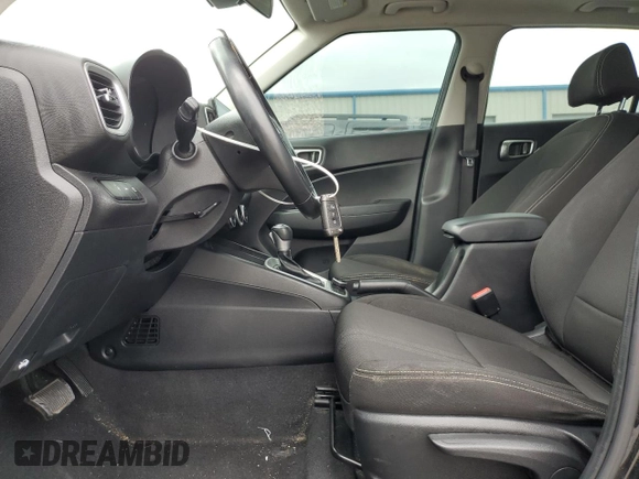 2020 Hyundai Venue SEL with VIN KMHRC8A37LU026660, listed as a Copart auction lot 52907665 with 64,913 mi miles and Salvage title. Bid and sale history available at DreamBid. Image 7.