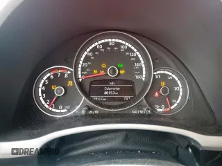 2015 Volkswagen Beetle R-Line z VIN 3VW7T7AT5FM815840, wystawiony jako Copart lot #57490285 z przebiegiem 40 153 mil mil oraz Szkoda całkowita • Salvage title. Historia ofert i sprzedaży dostępna na DreamBid. Obrazek 9.