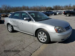 2007 Ford Five Hundred SEL with VIN 1FAHP24137G154108, listed as a Copart auction lot 83942104 with 196,289 mi miles and Salvage Title. Bid and sale history available at carsss.com. Image 4.