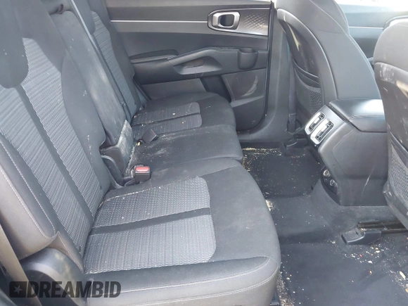 2021 Kia Sorento LX with VIN 5XYRG4LC3MG032683, listed as a IAAI auction lot 42233724 with 110,566 mi miles and . Bid and sale history available at DreamBid. Image 8.