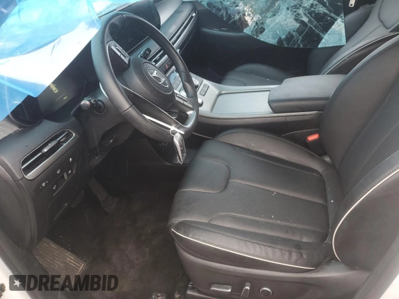 2025 Hyundai Palisade SEL z VIN KM8R2DGE9SU838674, wystawiony jako Copart lot #56101585 z przebiegiem 12 686 mil mil oraz Czysty tytuł • Clean title. Historia ofert i sprzedaży dostępna na DreamBid. Obrazek 7.