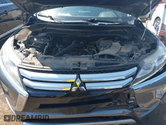 2018 Mitsubishi Eclipse Cross SE z VIN JA4AT5AA0JZ037573, wystawiony jako IAAI lot #42041908 z przebiegiem 143 391 mil mil oraz . Historia ofert i sprzedaży dostępna na DreamBid. Obrazek 10.