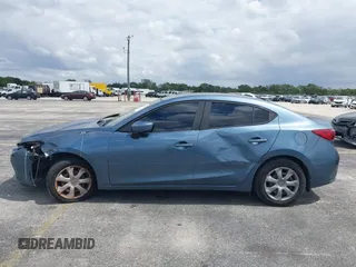 2015 Mazda 3 i Sport z VIN 3MZBM1U70FM168296, wystawiony jako IAAI lot #42175840 z przebiegiem 185 519 mil mil oraz . Historia ofert i sprzedaży dostępna na DreamBid. Obrazek 14.