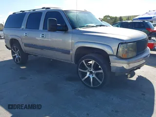 2002 Chevrolet Suburban LS with VIN 3GNEC16Z62G347203, listed as a IAAI auction lot 41477015 with 197,785 mi miles. Bid and sale history available at carsss.com. Image 1.
