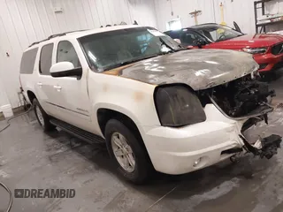 2011 GMC Yukon XL SLT with VIN 1GKS2KE36BR358708, listed as a IAAI auction lot 41650987 with Not Provided miles. Bid and sale history available at carsss.com. Image 1.
