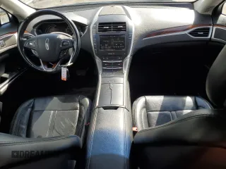 2015 Lincoln MKZ z VIN 3LN6L2JKXFR600669, wystawiony jako Copart lot #51130115 z przebiegiem 75 176 mil mil oraz Szkoda całkowita • Salvage title. Historia ofert i sprzedaży dostępna na DreamBid. Obrazek 8.