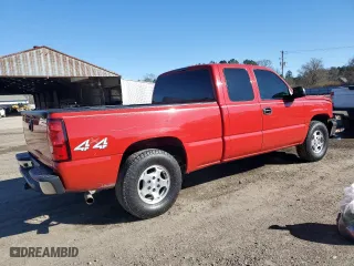 2004 Chevrolet Silverado 1500 LS with VIN 1GCEK19V34E353992, listed as a Copart auction lot 46092805 with 204,240 mi miles and Salvage Title. Bid and sale history available at carsss.com. Image 3.