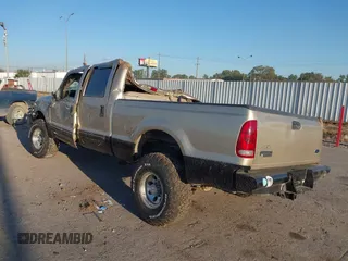 2001 Ford Super Duty F-250 XL with VIN 1FTNW21F61EC35820, listed as a IAAI auction lot 40466765 with 98,316 mi miles. Bid and sale history available at carsss.com. Image 3.