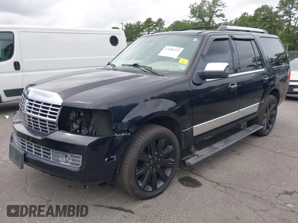 2009 Lincoln Navigator with VIN 5LMFU28529EJ01821, listed as a IAAI auction lot 42658727 with 130,855 mi miles and . Bid and sale history available at DreamBid. Image 2.