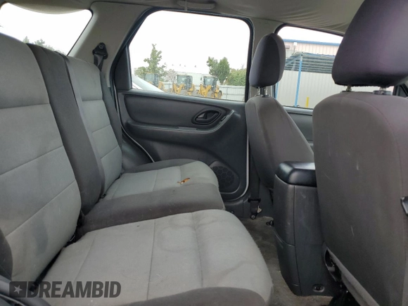 2005 Ford Escape XLS Value with VIN 1FMYU02Z15KC45321, listed as a Copart auction lot 75925824 with 179,408 mi miles and Salvage Title. Bid and sale history available at carsss.com. Image 11.
