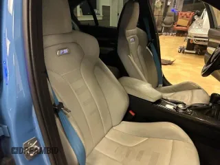 2015 BMW M3 z VIN WBS3C9C52FJ276370, wystawiony jako Copart lot #45783445 z przebiegiem 39 813 mil mil oraz Czysty tytuł • Clean title. Historia ofert i sprzedaży dostępna na DreamBid. Obrazek 5.