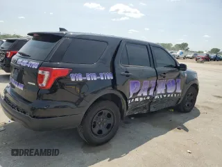 2017 Ford Police Interceptor Utility с VIN 1FM5K8AT2HGD93067, выставлен на аукционе Copart как лот 58985415 с пробегом 176 979 миль миль и Списание • Salvage title. История ставок и продаж доступна на DreamBid. Изображение 3.