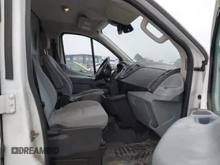 2016 Ford Transit Cargo z VIN 1FTYR1ZM3GKB36643, wystawiony jako IAAI lot #41127604 z przebiegiem 182 845 mil mil oraz . Historia ofert i sprzedaży dostępna na DreamBid. Obrazek 5.