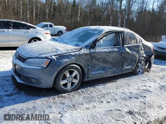 2014 Volkswagen Jetta with VIN 3VWWL7AJ4EM440676, listed as a Copart auction lot 84370904 with 456,495 mi miles and Non repairable. Bid and sale history available at DreamBid. Image 1.