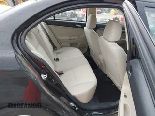 2015 Mitsubishi Lancer SE with VIN JA32V2FW2FU002303, listed as a IAAI auction lot 41927592 with 32,444 mi miles. Bid and sale history available at carsss.com. Image 8.