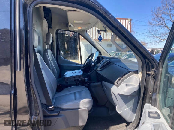 2015 Ford Transit Cargo with VIN 1FTNR2CMLFKA14542, listed as a Copart auction lot 52863735 with 134,970 mi miles and Clean title. Bid and sale history available at DreamBid. Image 5.