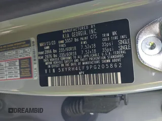 2023 Kia Sorento EX z VIN 5XYRH4LF9PG205862, wystawiony jako IAAI lot #42308924 z przebiegiem 19 433 mil mil oraz . Historia ofert i sprzedaży dostępna na DreamBid. Obrazek 9.