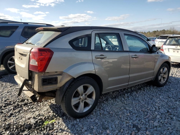 2010 Dodge Caliber Mainstreet z VIN 1B3CB3HA8AD638921, wystawiony jako Copart lot #49871265 z przebiegiem 152 109 mil mil oraz Szkody całkowita. Historia ofert i sprzedaży dostępna na DreamBid. Obrazek 3.