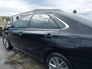 2015 Toyota Camry XLE with VIN 4T1BF1FK9FU114582, listed as a IAAI auction lot 41801187 with 165,199 mi miles. Bid and sale history available at carsss.com. Image 15.