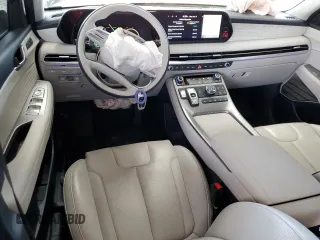 2024 Hyundai Palisade Calligraphy with VIN KM8R7DGE4RU655825, listed as a Copart auction lot 60560485 with 17,646 mi miles and Salvage title. Bid and sale history available at DreamBid. Image 8.