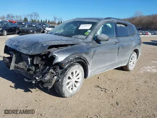 2020 Volkswagen Tiguan S with VIN 3VV1B7AX2LM133073, listed as a IAAI auction lot 41340634 with 70,342 mi miles. Bid and sale history available at carsss.com. Image 17.