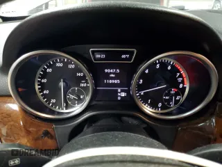 2012 Mercedes-Benz M 550 z VIN 4JGDA7DB3CA096915, wystawiony jako Copart lot #46793055 z przebiegiem 118 985 mil mil oraz Czysty tytuł • Clean title. Historia ofert i sprzedaży dostępna na DreamBid. Obrazek 9.