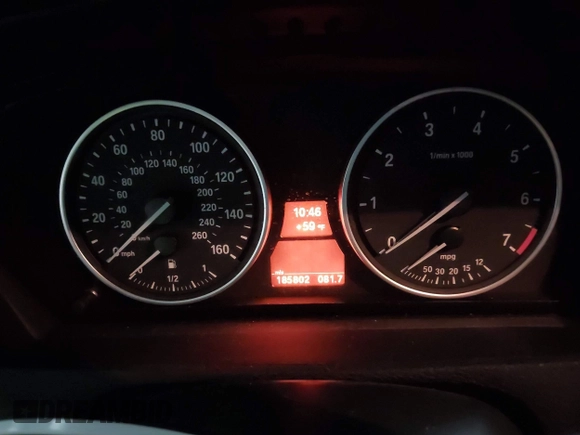 2011 BMW X5 50i with VIN 5UXZV8C59BL419527, listed as a IAAI auction lot 42173425 with 185,802 mi miles and . Bid and sale history available at DreamBid. Image 7.