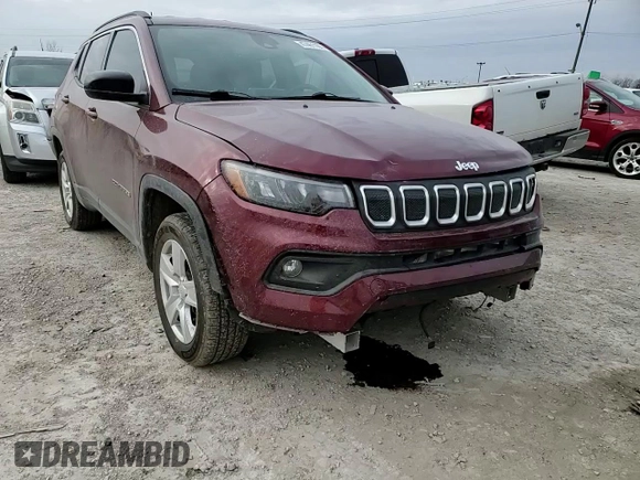 2022 Jeep Compass Latitude with VIN 3C4NJDBB2NT111913, listed as a Copart auction lot 47461105 with 35,946 mi miles and Salvage Title. Bid and sale history available at DreamBid. Image 11.