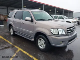 2002 Toyota Sequoia Limited with VIN 5TDZT38A52S117036, listed as a IAAI auction lot 41552478 with 275,583 mi miles. Bid and sale history available at carsss.com. Image 1.