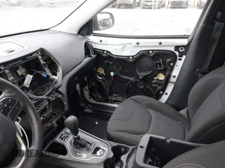 2019 Jeep Cherokee Latitude with VIN 1C4PJLCX9KD377430, listed as a IAAI auction lot 42328024 with 101,167 mi miles and . Bid and sale history available at DreamBid. Image 12.