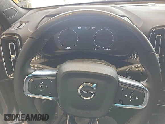2022 Volvo XC40 R-Design с VIN YV4162UM2N2769099, выставлен на аукционе IAAI как лот 42455853 с пробегом 92 375 миль миль и . История ставок и продаж доступна на DreamBid. Изображение 21.
