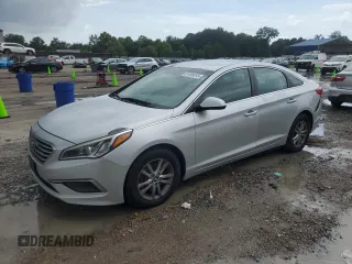 2017 Hyundai Sonata 2.4L z VIN 5NPE24AF0HH517369, wystawiony jako Copart lot #61498615 z przebiegiem 143 066 mil mil oraz Czysty tytuł • Clean title. Historia ofert i sprzedaży dostępna na DreamBid. Obrazek 1.